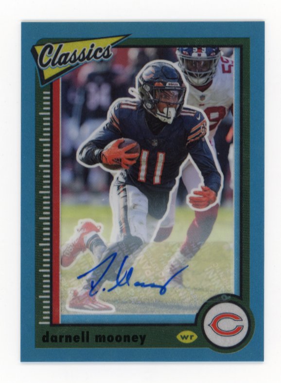 2022 Panini Classics Darnell Mooney #16 - Aqua Autograph #/5 Bears