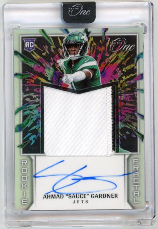 2022 Panini One Ahmad "Sauce" Gardner Rookie Fractal RC #378 - Autograph Relic #/50 Jets