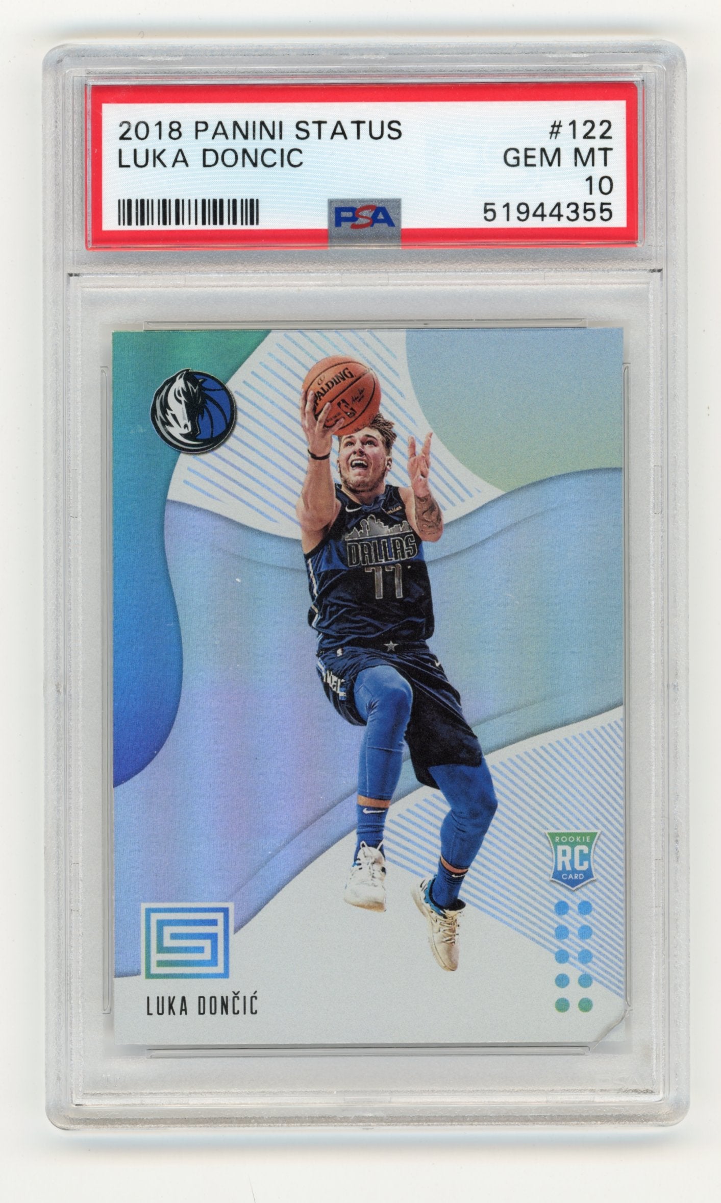 2018-19 Panini Status Luka Doncic #122 Dallas Mavericks