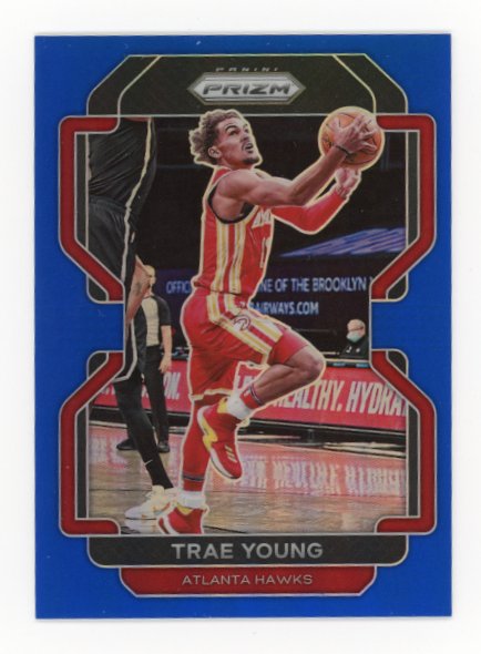 2021/22 Panini Prizm Trae Young #26 - #/199 Blue Refractor